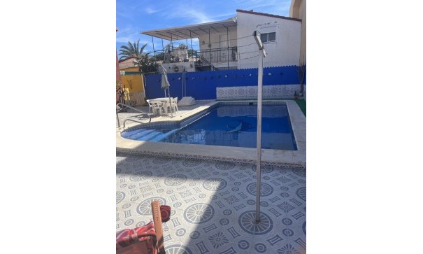 Sprzedaż - Willa wolnostojąca -
Punta Prima