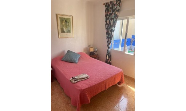 Sprzedaż - Willa wolnostojąca -
Punta Prima