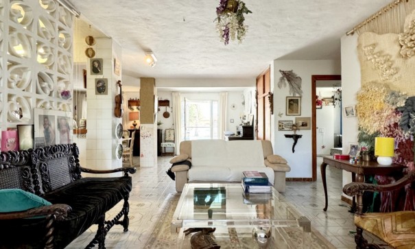 Sale - Detached Villa -
Orihuela Costa - La Zenia