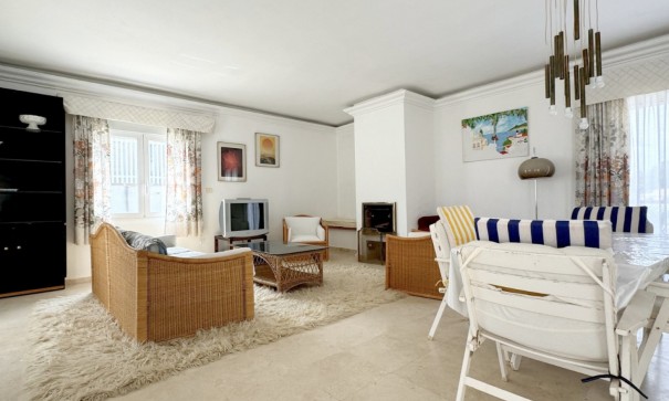 Sale - Detached Villa -
Orihuela Costa - La Zenia