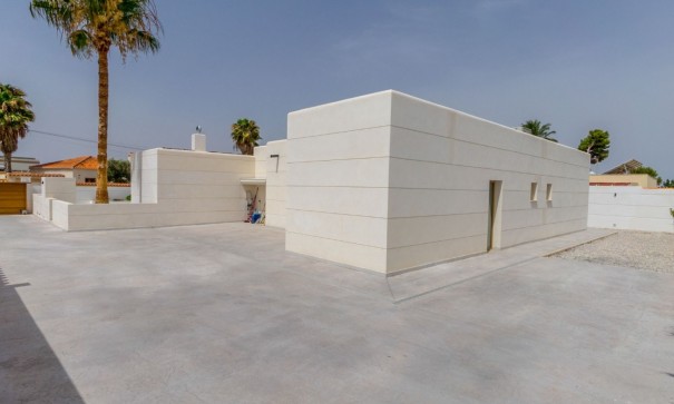 Resale - Freistehende Villa -
Torrevieja - Torreta florida