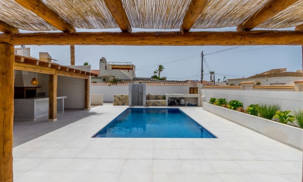 Resale - Freistehende Villa -
Torrevieja - Torreta florida