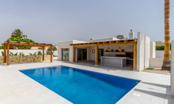 Resale - Freistehende Villa -
Torrevieja - Torreta florida