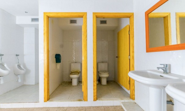 Revente - Commercial -
Torrevieja