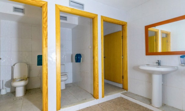 Revente - Commercial -
Torrevieja