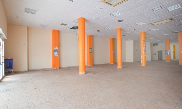 Revente - Commercial -
Torrevieja