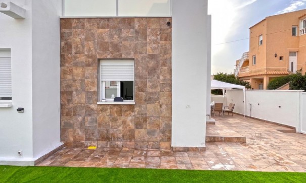 Sale - Apartment Flat -
Orihuela Costa - Playa Flamenca