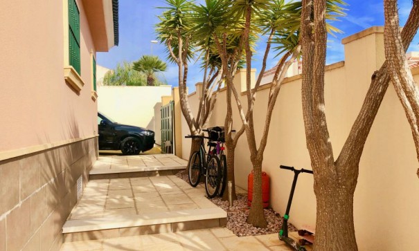 Sale - Detached Villa -
Ciudad Quesada - Rojales - La Fiesta