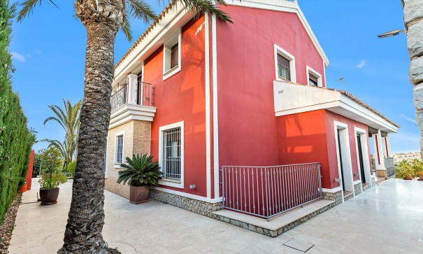 Återförsäljning - Fristående villa -
Algorfa - La Finca Golf Resort