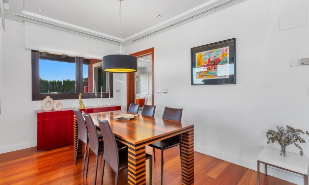 Återförsäljning - Fristående villa -
Algorfa - La Finca Golf Resort