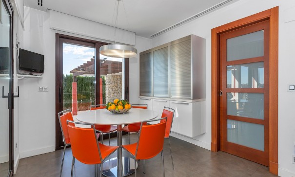 Återförsäljning - Fristående villa -
Algorfa - La Finca Golf Resort