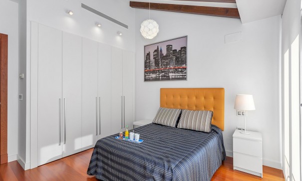 Återförsäljning - Fristående villa -
Algorfa - La Finca Golf Resort