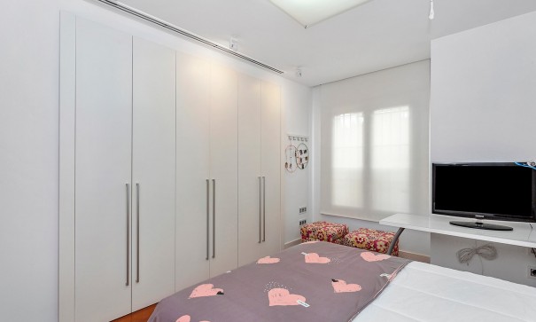 Återförsäljning - Fristående villa -
Algorfa - La Finca Golf Resort