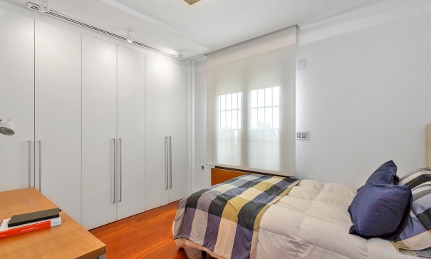 Återförsäljning - Fristående villa -
Algorfa - La Finca Golf Resort