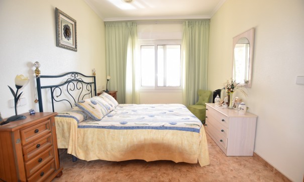 Revente - Appartement -
Torrevieja - La Mata