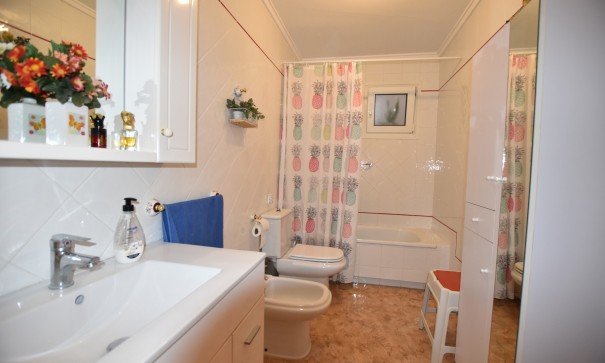 Revente - Appartement -
Torrevieja - La Mata