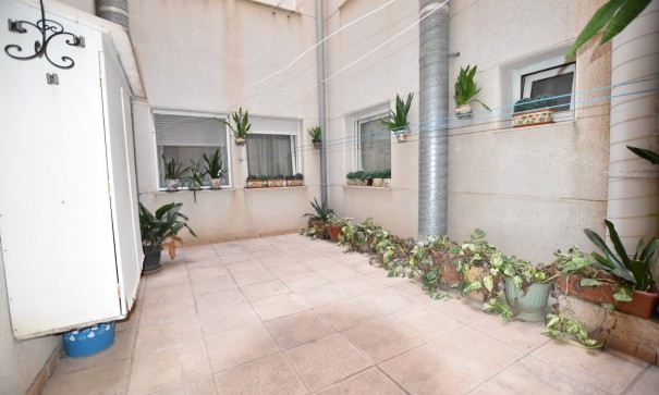 Revente - Appartement -
Torrevieja - La Mata