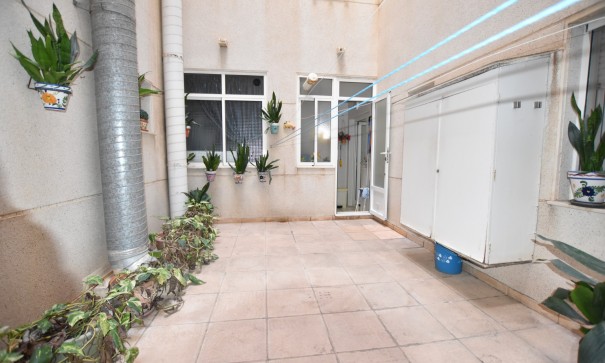 Revente - Appartement -
Torrevieja - La Mata