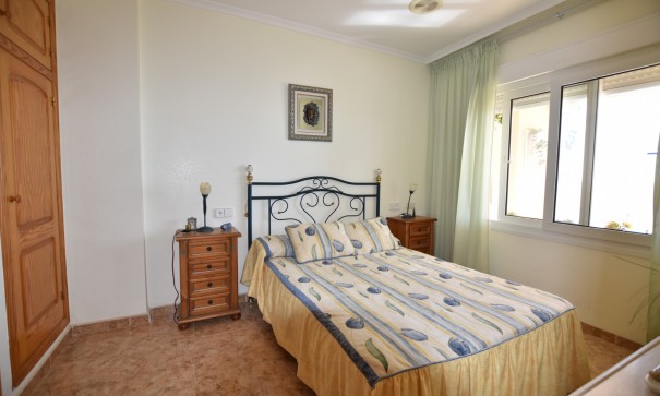 Revente - Appartement -
Torrevieja - La Mata