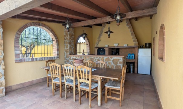 Återförsäljning - Fristående villa -
Bigastro