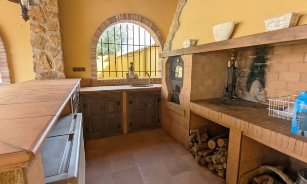 Återförsäljning - Fristående villa -
Bigastro