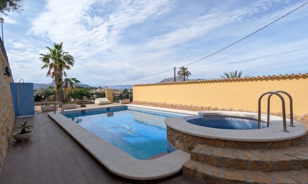 Återförsäljning - Fristående villa -
Bigastro