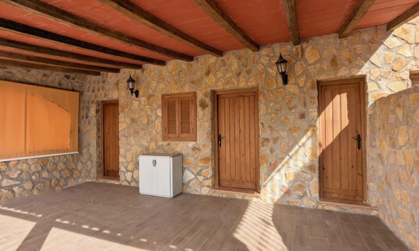 Återförsäljning - Fristående villa -
Bigastro