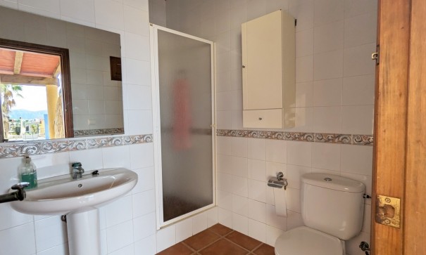 Återförsäljning - Fristående villa -
Bigastro