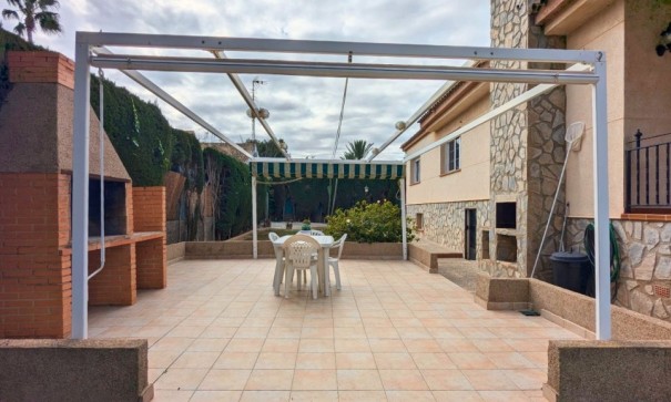 Herverkoop - Vrijstaande Villa -
Mil Palmeras