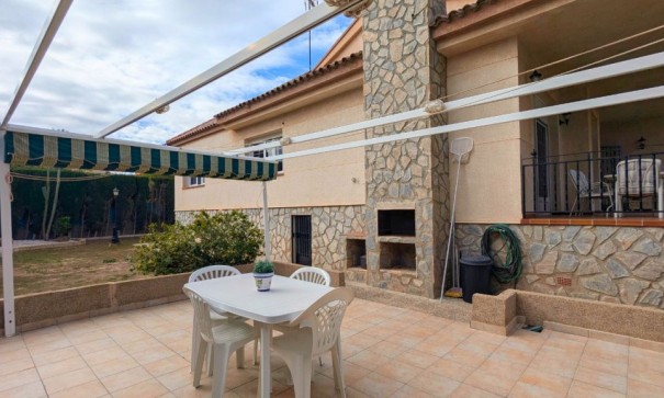 Herverkoop - Vrijstaande Villa -
Mil Palmeras