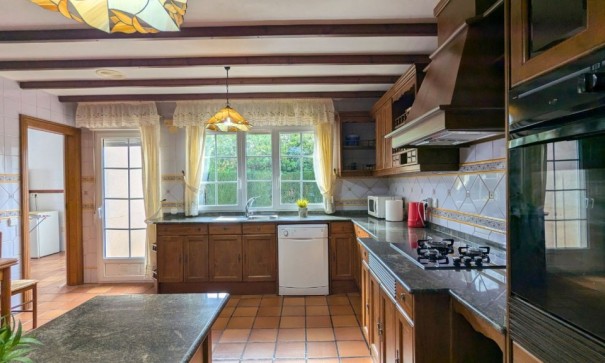 Herverkoop - Vrijstaande Villa -
Mil Palmeras