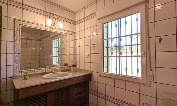 Herverkoop - Vrijstaande Villa -
Mil Palmeras