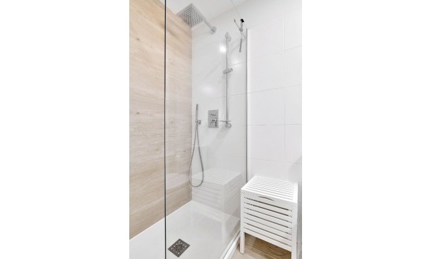 Återförsäljning - Lägenhet lägenhet -
Villamartín - Villamartin