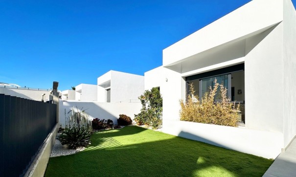 Sprzedaż - Willa wolnostojąca -
Rojales