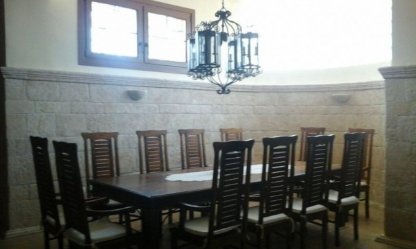 Återförsäljning - Fristående villa -
Elche