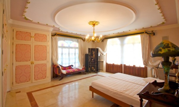 Herverkoop - Vrijstaande Villa -
Orihuela Costa