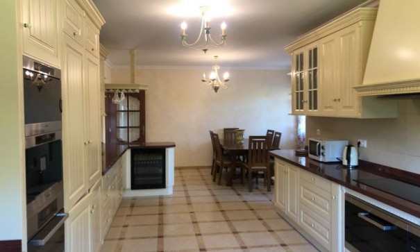 Herverkoop - Vrijstaande Villa -
Orihuela Costa