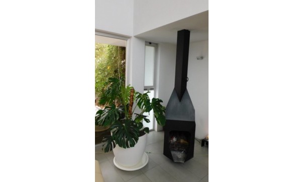 Videresalg - Fritliggende villa -
Alicante