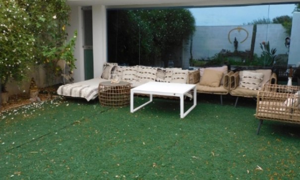 Videresalg - Fritliggende villa -
Alicante