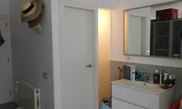 Videresalg - Fritliggende villa -
Alicante