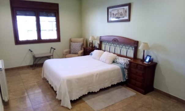 Venta - Chalet Independiente -
Pilar de la Horadada