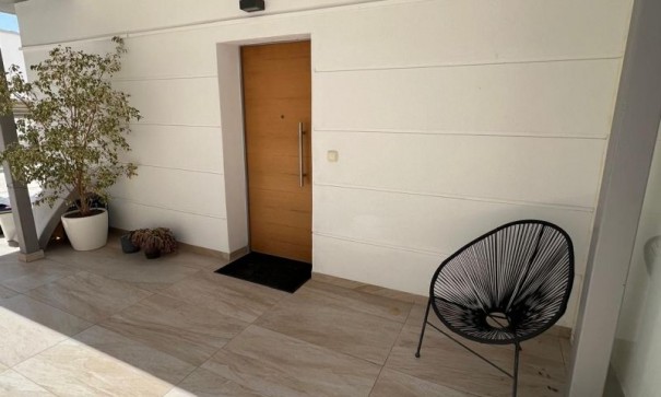 Herverkoop - Vrijstaande Villa -
Orihuela Costa