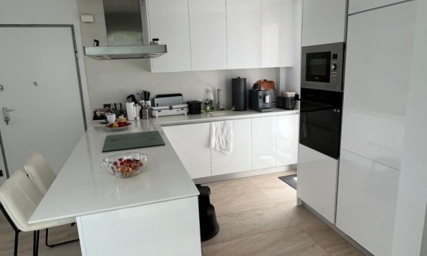 Herverkoop - Vrijstaande Villa -
Orihuela Costa