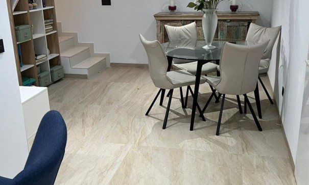 Herverkoop - Vrijstaande Villa -
Orihuela Costa