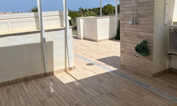 Herverkoop - Vrijstaande Villa -
Orihuela Costa