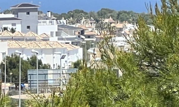 Herverkoop - Vrijstaande Villa -
Orihuela Costa