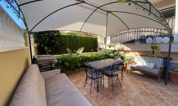 Venta - Chalet Independiente -
Orihuela Costa