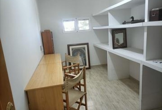 Sprzedaż - Willa wolnostojąca -
Elche