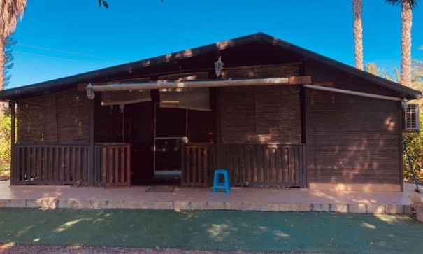 Återförsäljning - Finca lantlig egendom -
Orihuela