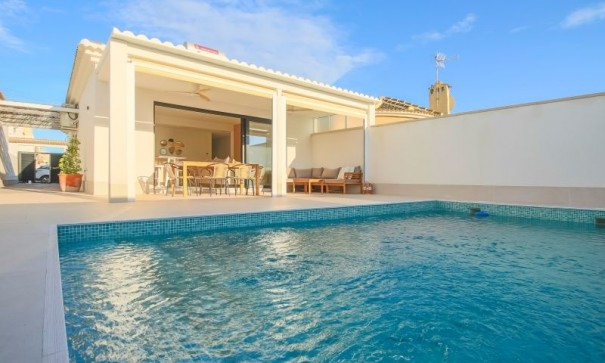 Sale - Detached Villa -
Torrevieja